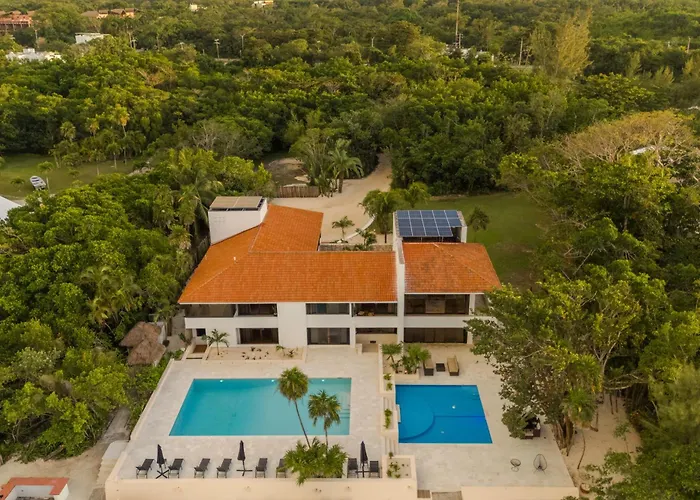 Casa Playa - Luxury Beachfront Pousada Cozumel