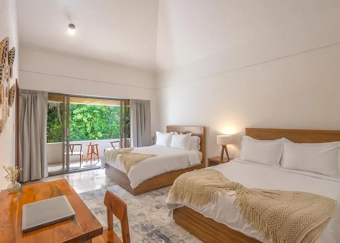 Casa Playa - Luxury Beachfront